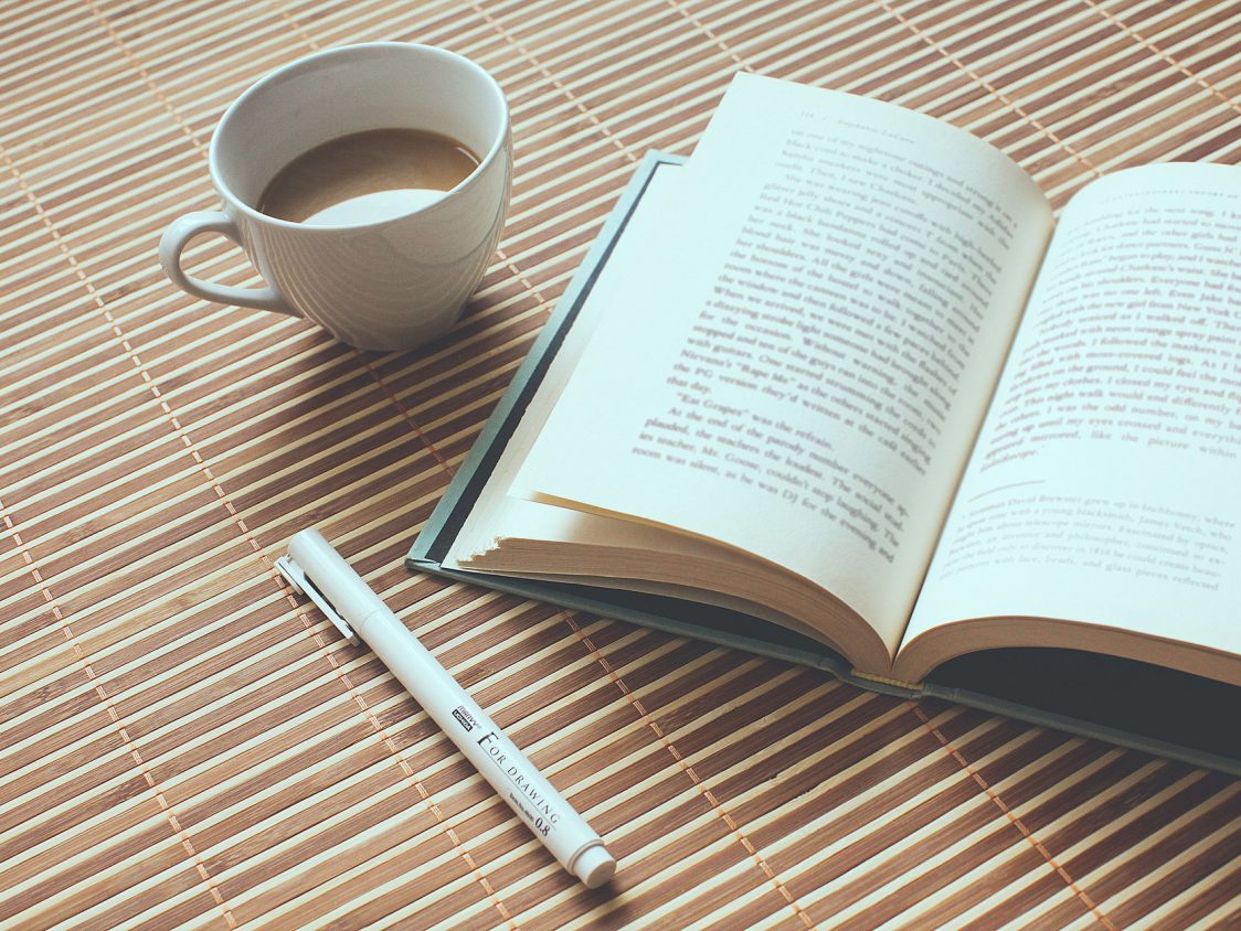 竹垫带来的阵阵凉意与整洁